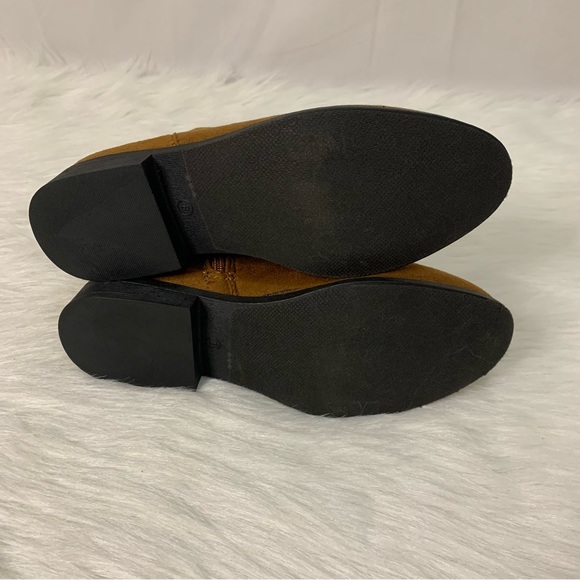 Faux Suede Ankle Boots with Zipper - Picture 6 of 7